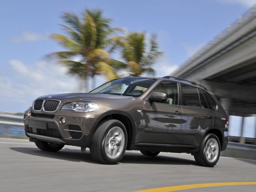  BMW X5 xDrive 3.5i 2010 года  (фото 15 из 16)
